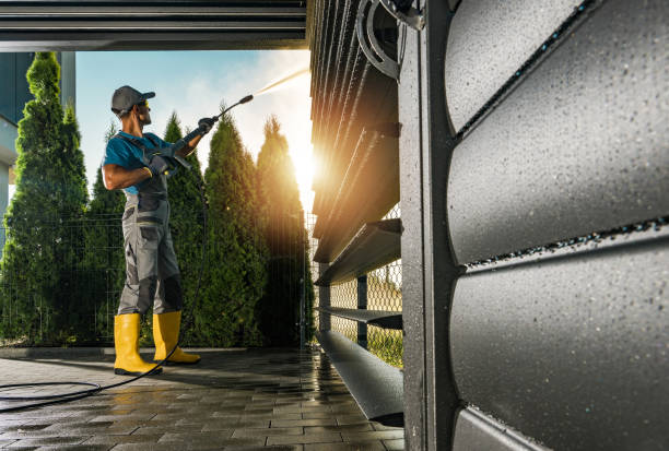 Best Local Pressure Washing Services  in Menlo Park, CA